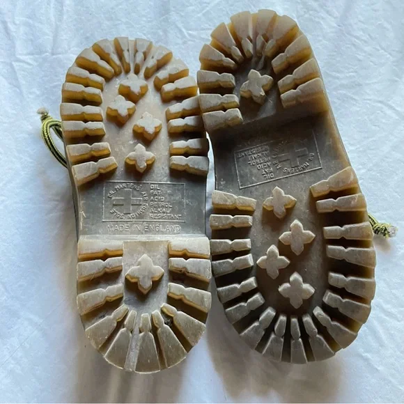 Childen’s Dr. Martens Oxfords - Picture 3 of 7